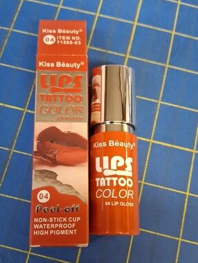 Kiss Beauty LIPS Tattoo Color Lip Gloss - Red 04 New